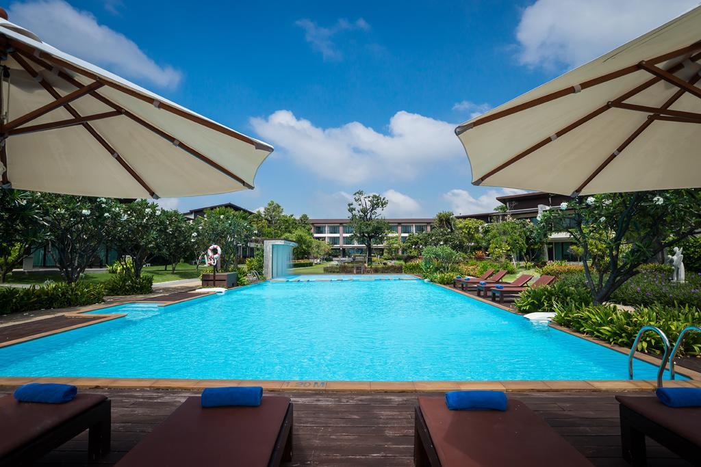 I Tara Resort & Spa Haad Chao Samran Extérieur photo