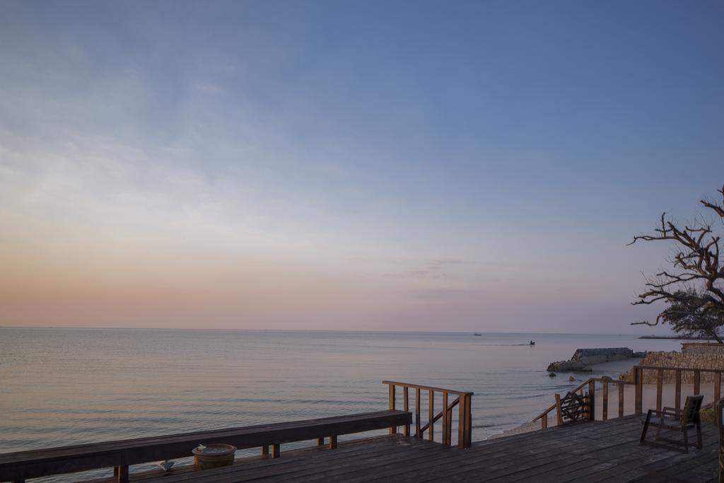 I Tara Resort & Spa Haad Chao Samran Extérieur photo