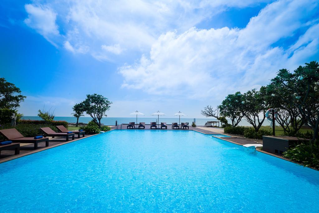 I Tara Resort & Spa Haad Chao Samran Extérieur photo