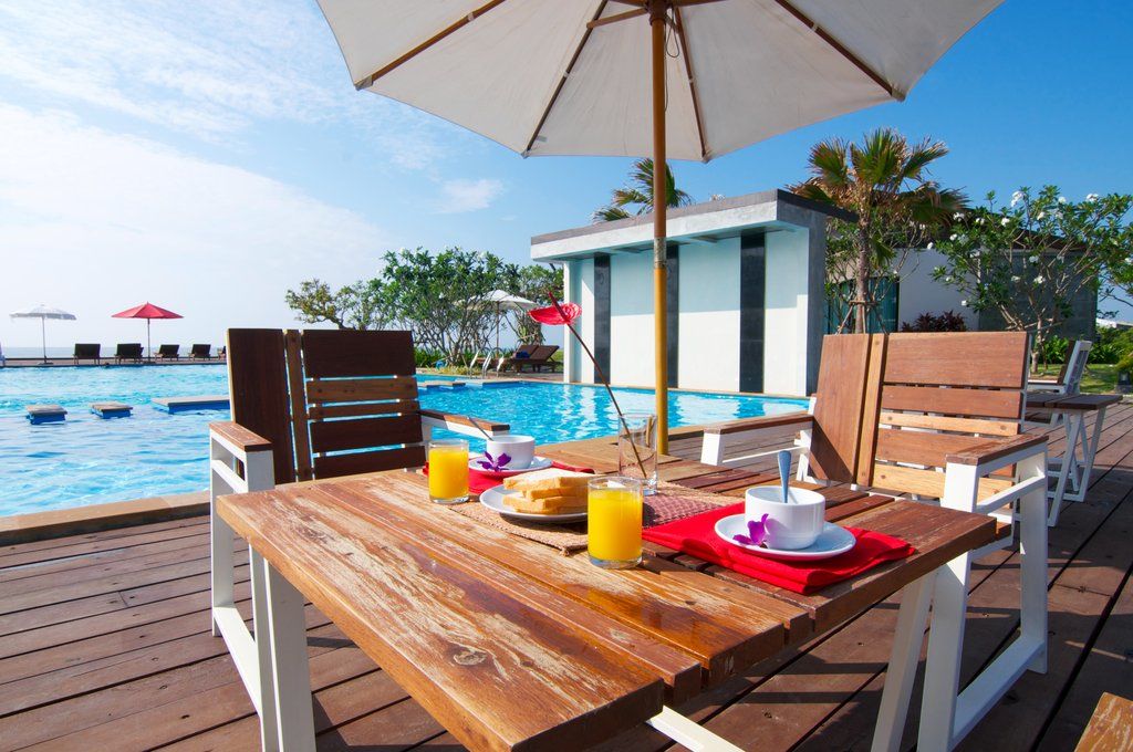 I Tara Resort & Spa Haad Chao Samran Extérieur photo